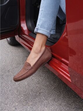 Cole Haan Nike Air Brown Croc Embossed Driving Loafers Women’s Size 8B